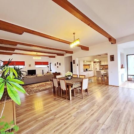 Prejmer Jasmine Residence מראה חיצוני תמונה