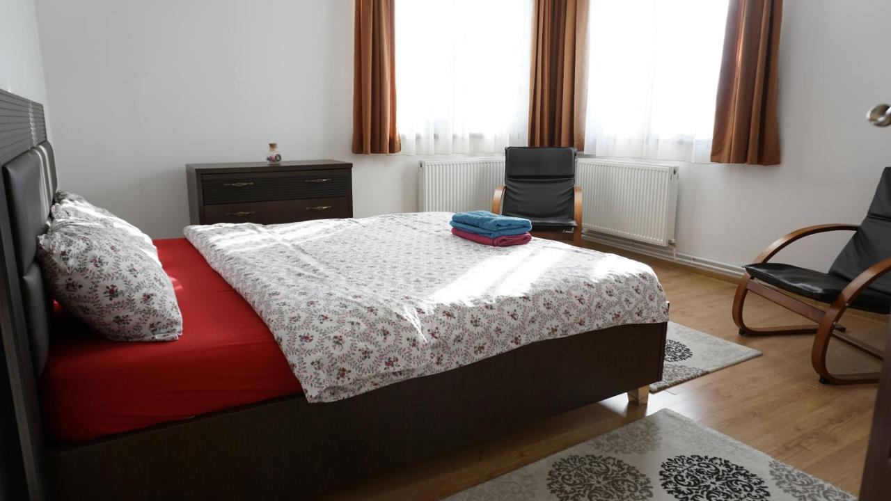 Prejmer Jasmine Residence מראה חיצוני תמונה